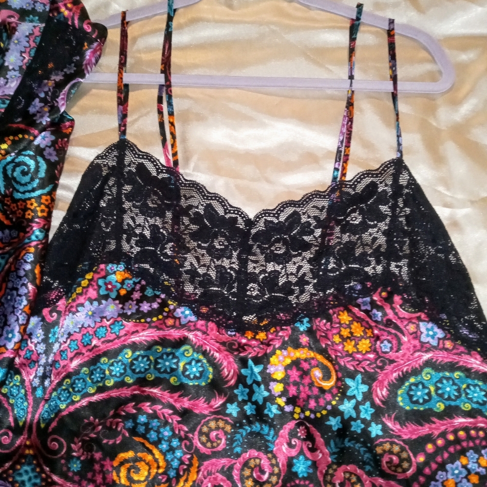 *Plus Size* Luxurious Kimono-Style Satin Robe - Picture 5 of 8
